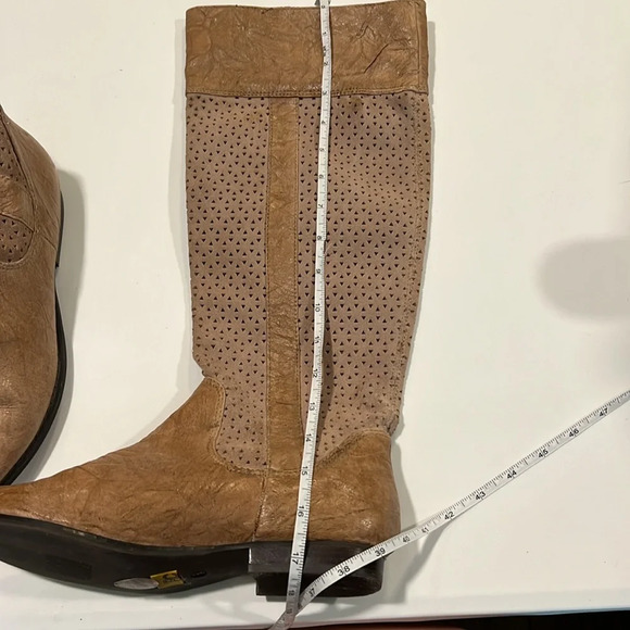 BC footwear - sided leather boots, tall and textured, 8 - Picture 13 of 15